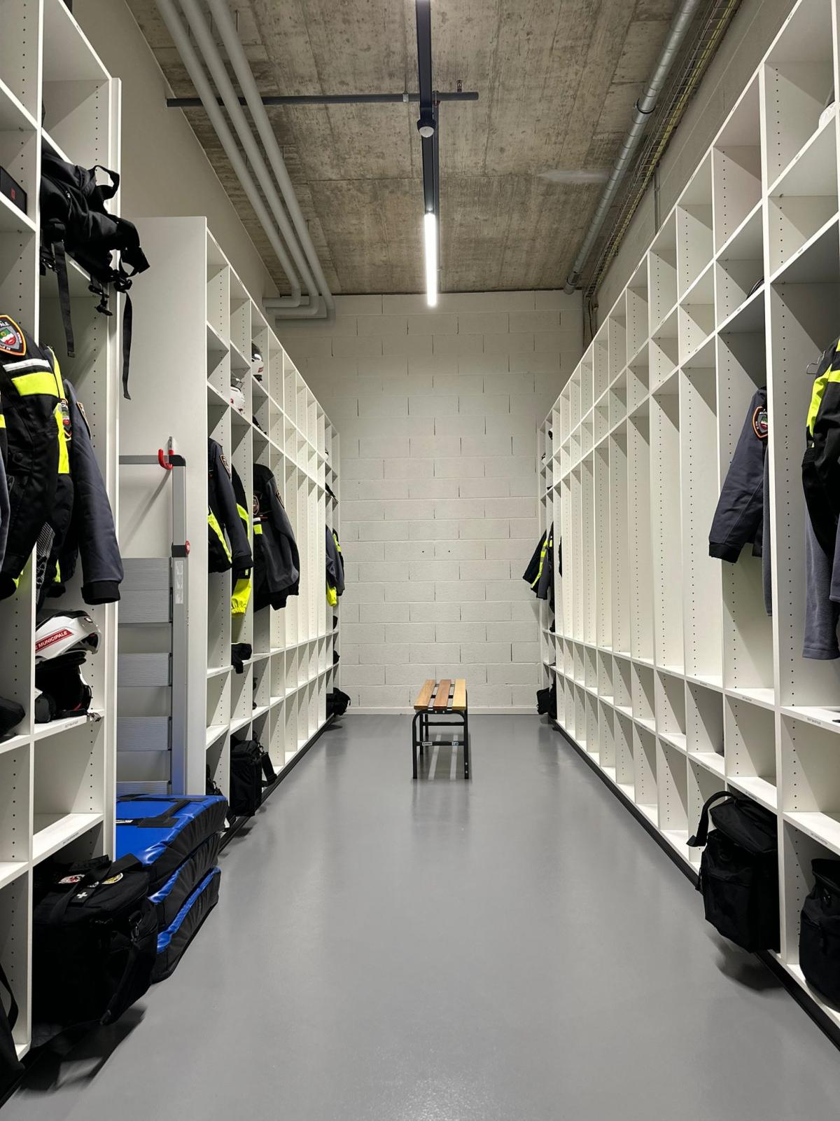 00pty_edifea_poste_police_quartier_etang_am_nagement_int_rieur_10.jpg