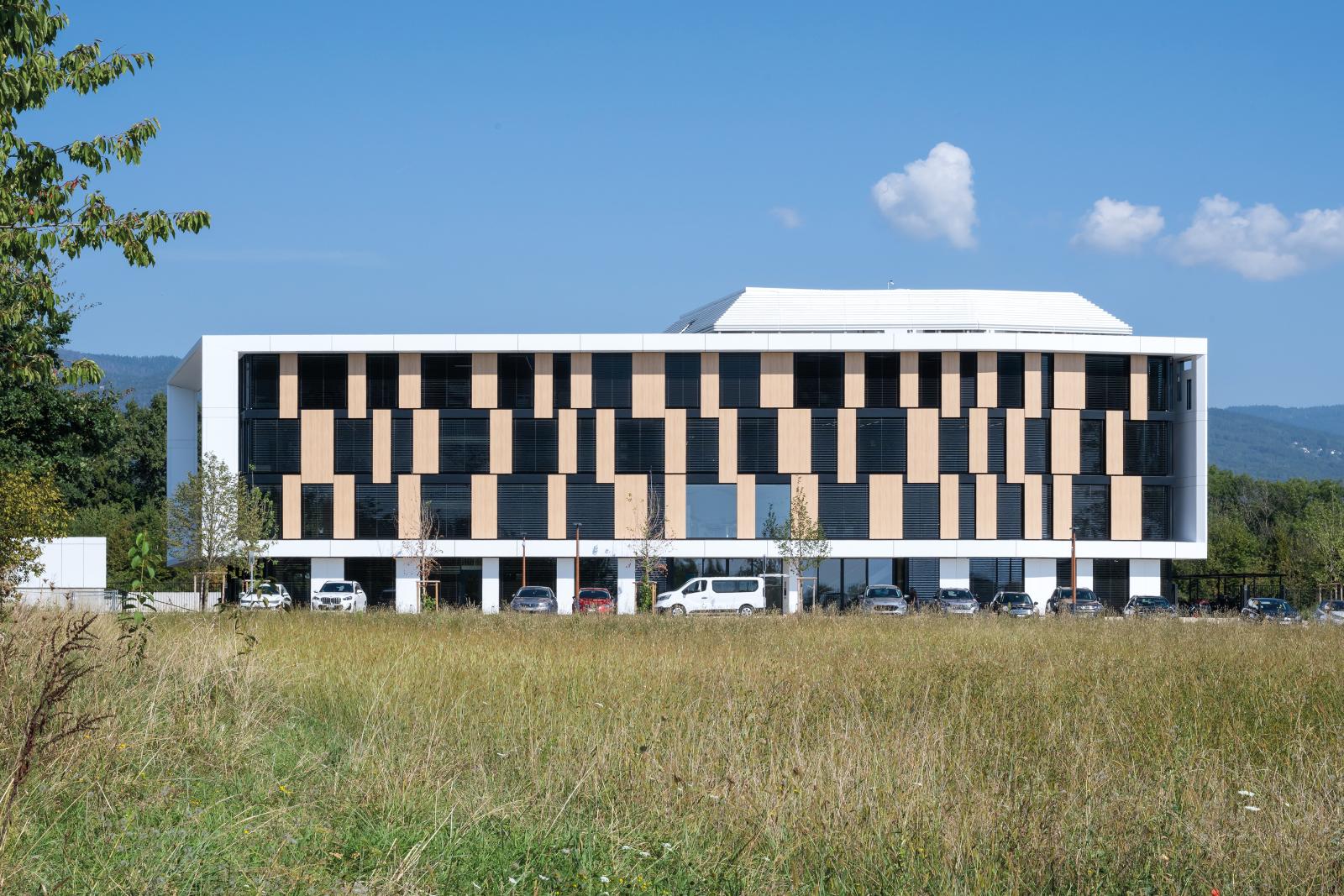 pjCNL_3440_ecole_moser_c_helene_maria_hmp_6634.jpg